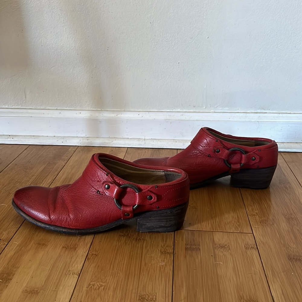 Red Leather Women's Shoes - Picture 3 of 7